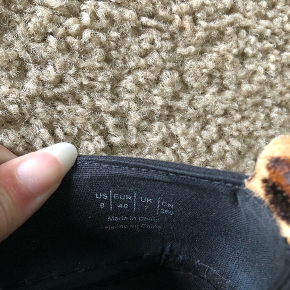 Gap Leopard Cheetah Slip on Sneakers Calf Hair - Picture 6 of 6